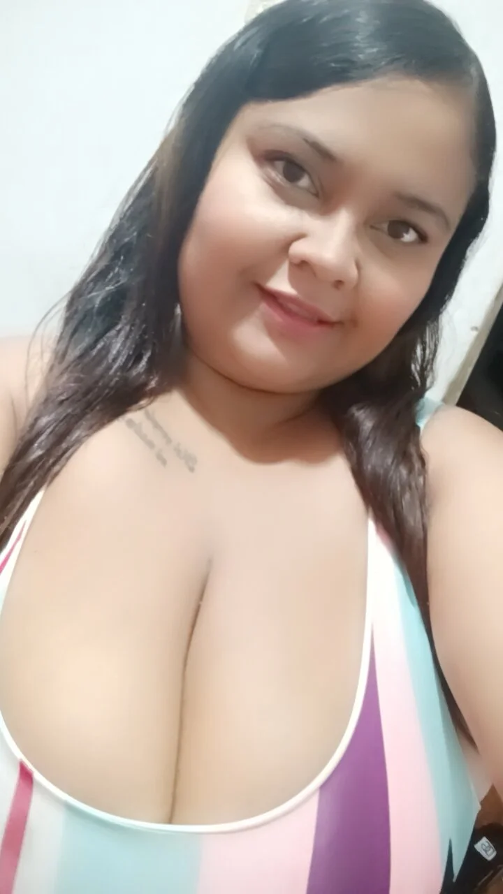 XXX Porn Photo of Nude CurvyClimaxx 7