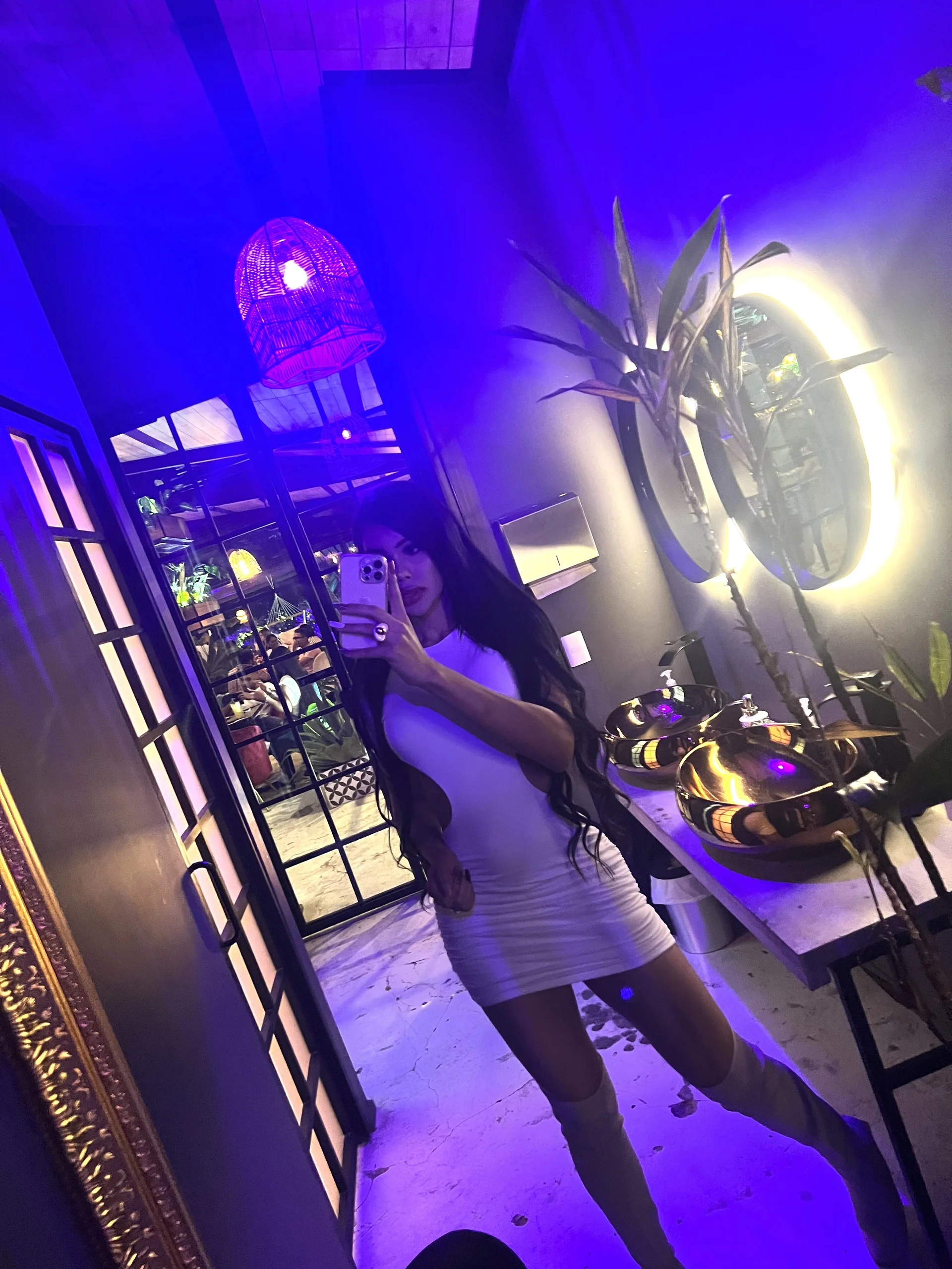 XXX Porn Photo of Nude khloelatin 14