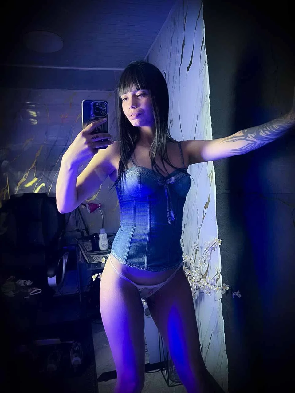 XXX Porn Photo of Nude kylie_seex 87