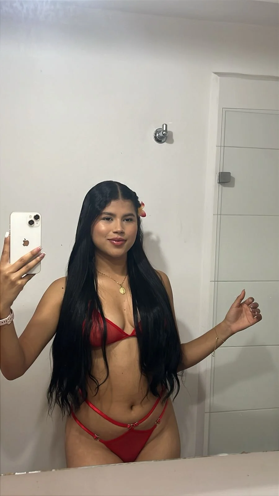 XXX Porn Photo of Nude yulissa_girls 2