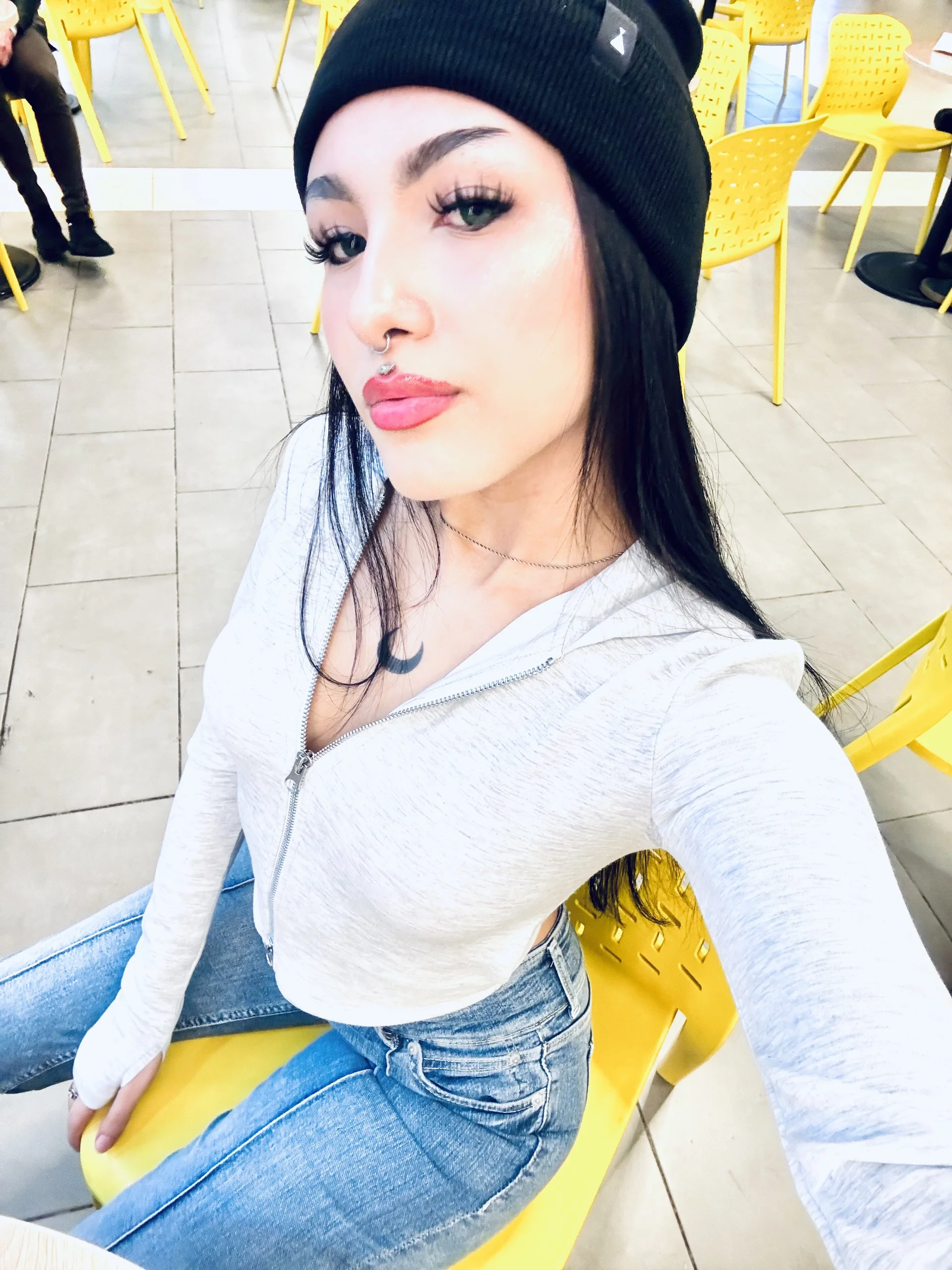 XXX Porn Photo of Nude cuteezoe 24