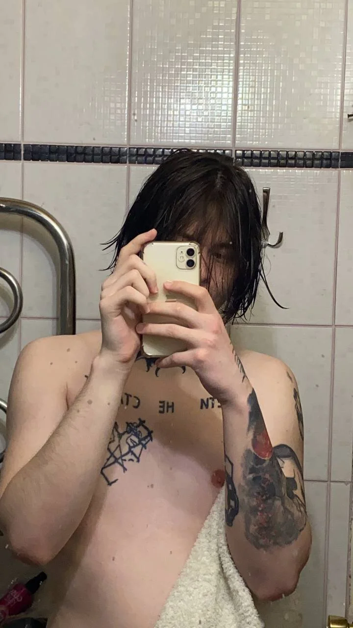 XXX Porn Photo of Nude _torfin_ 3