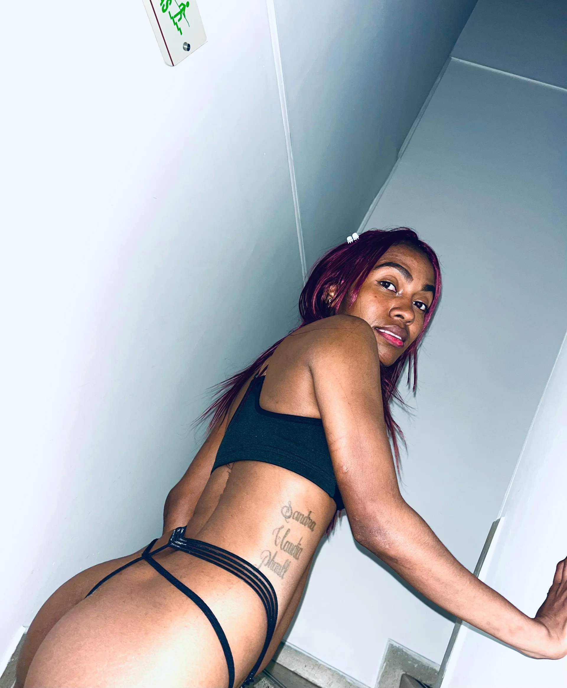 XXX Porn Photo of Nude avaleri_cherry 5