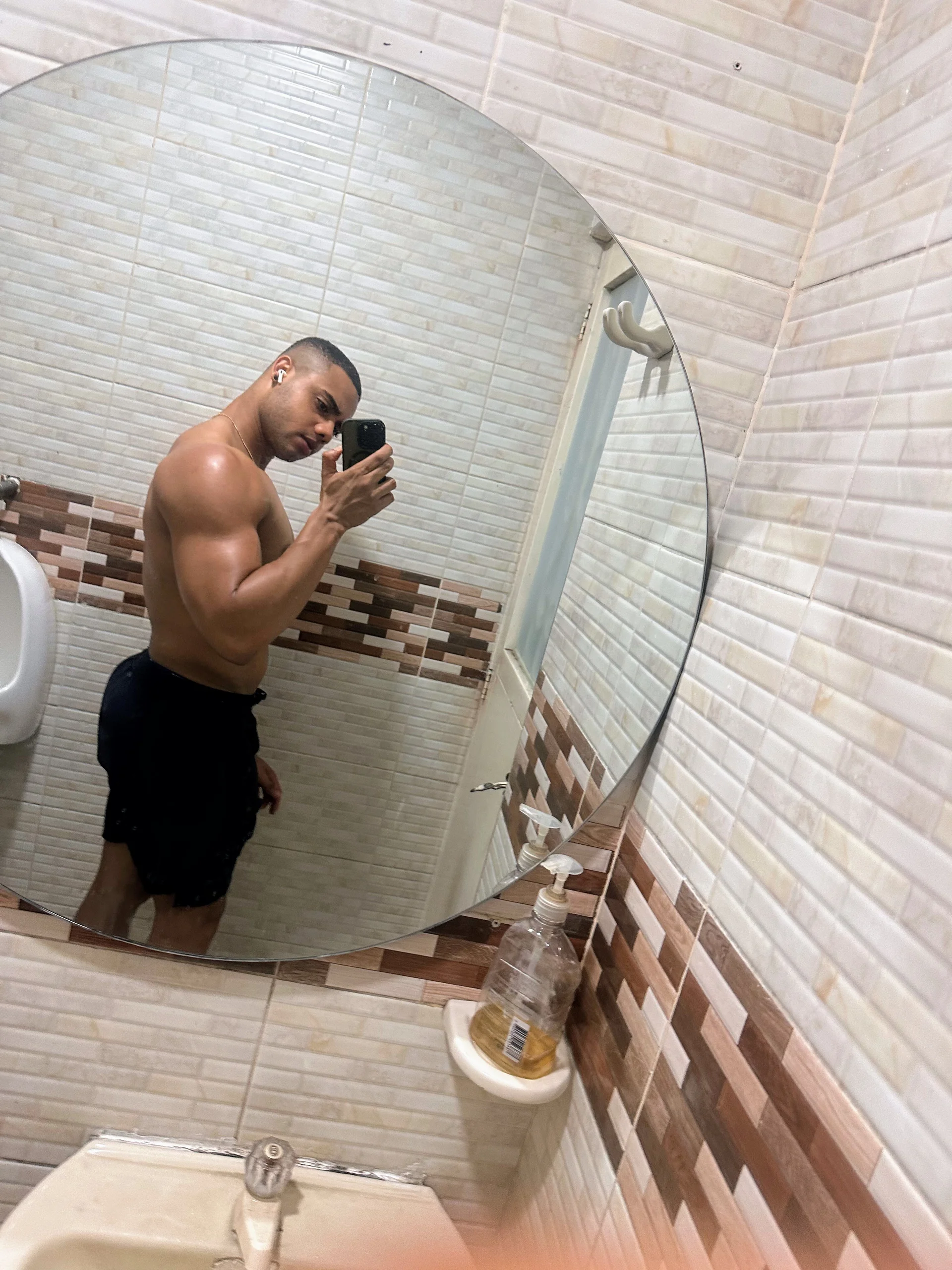 XXX Porn Photo of Nude CHRISTIAN_DISICK 14