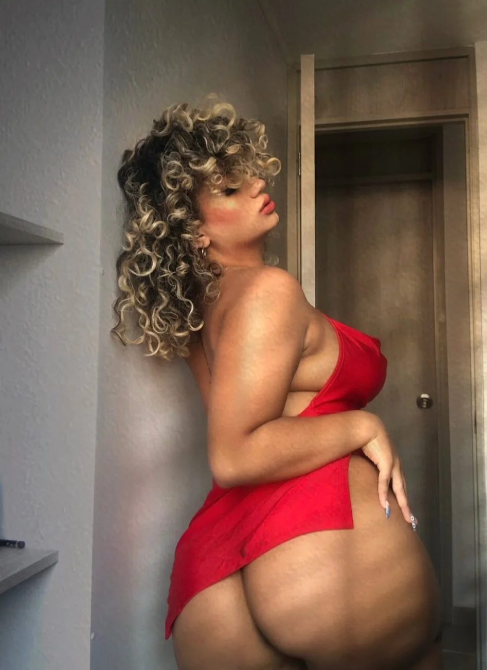 XXX Porn Photo of Nude Arianabromw 10