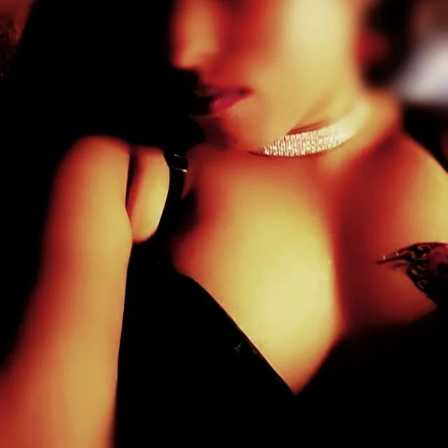 XXX Porn Photo of Nude Smile--Queen 4