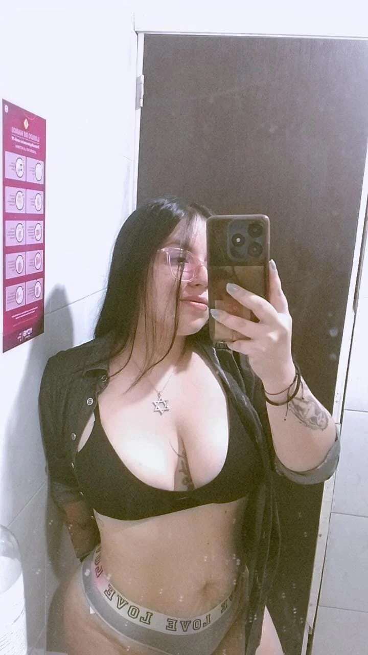 XXX Porn Photo of Nude Emily_nezdoll 2