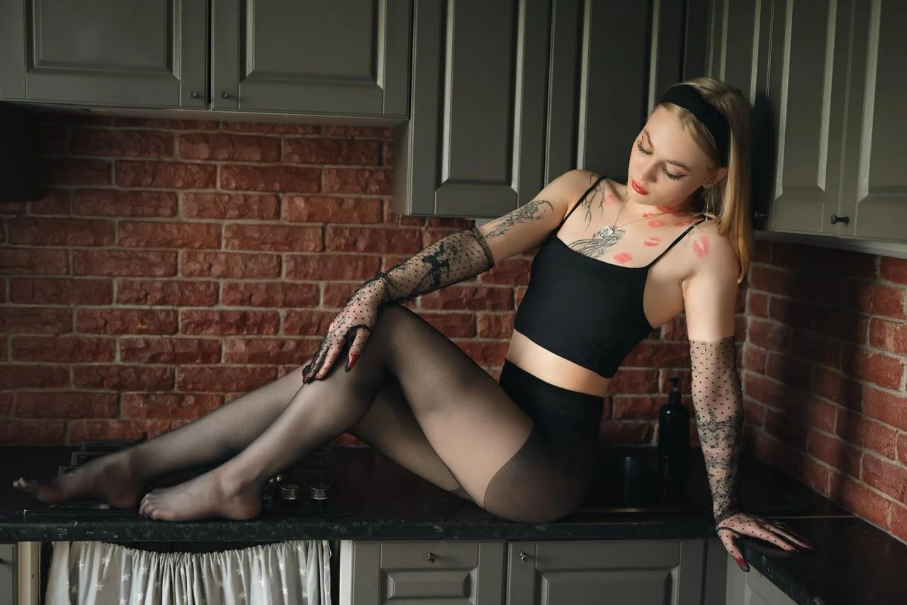 XXX Porn Photo of Nude hothome_Lexi 2