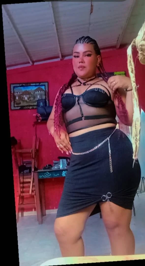 XXX Porn Photo of Nude luciHornyGIRL 3