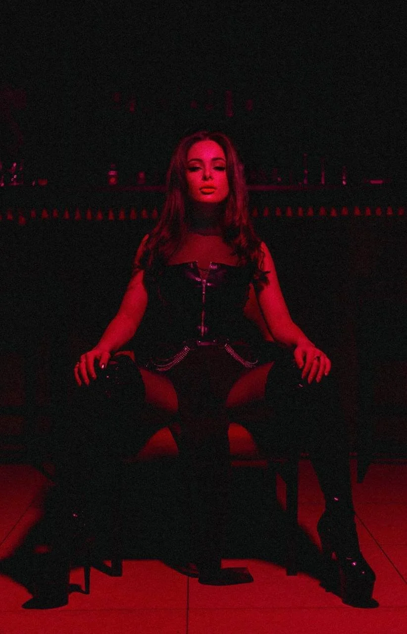 XXX Porn Photo of Nude MistressMilana 191