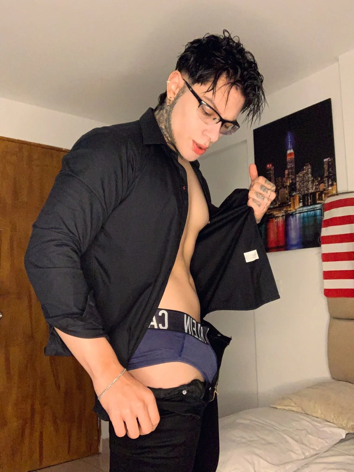 XXX Porn Photo of Nude DennisWalkerr 24