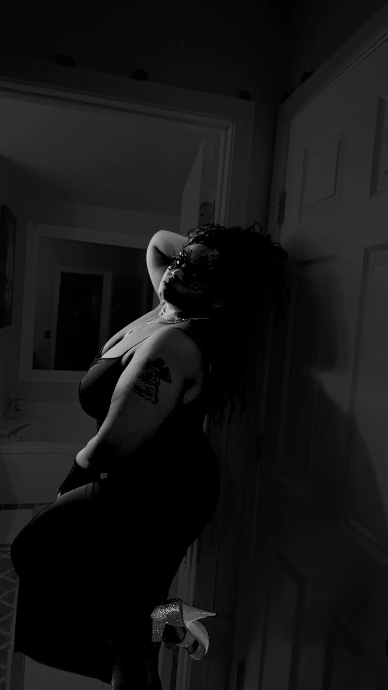 XXX Porn Photo of Nude Queen_Phoenix 13