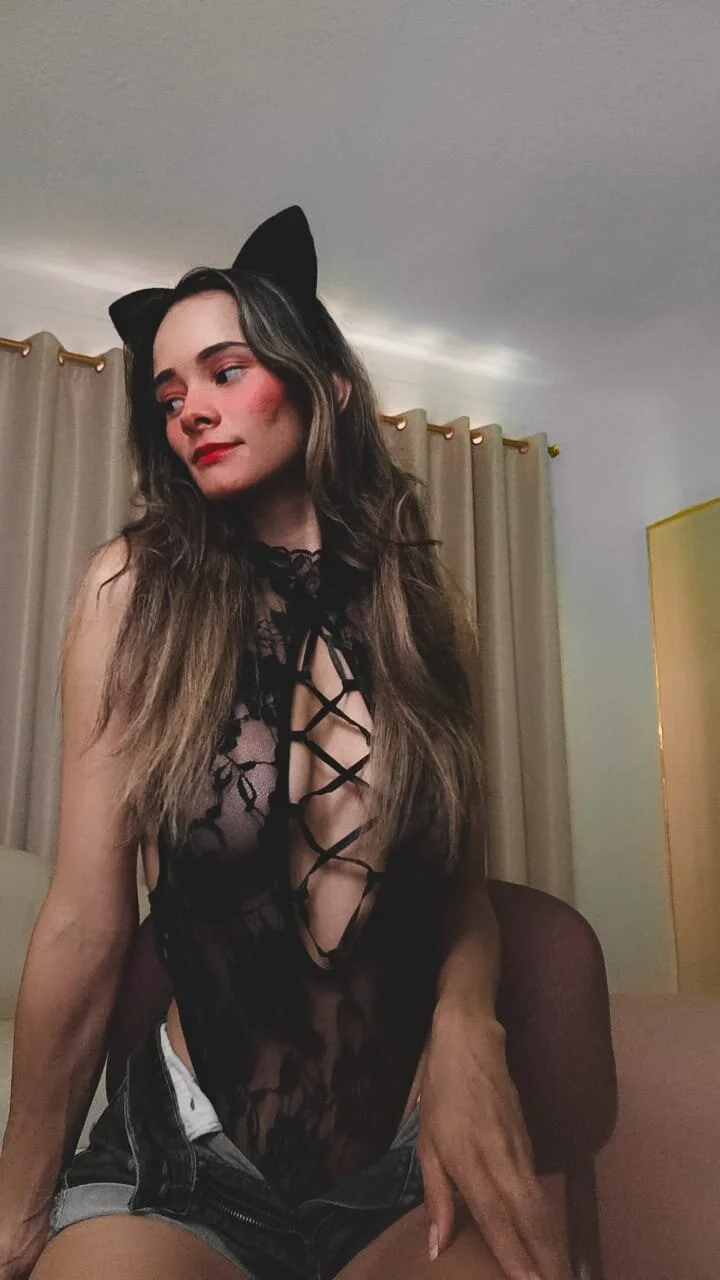 XXX Porn Photo of Nude SkiinnyAna 17