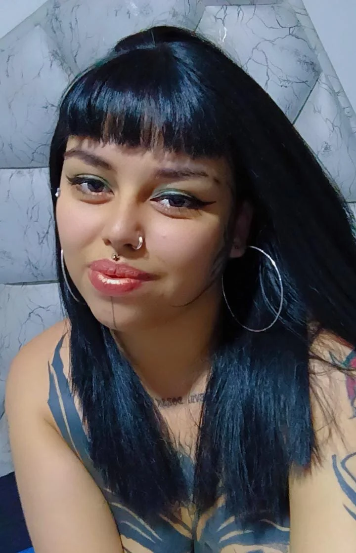 XXX Porn Photo of Nude Marlbolo_Rojo01 87