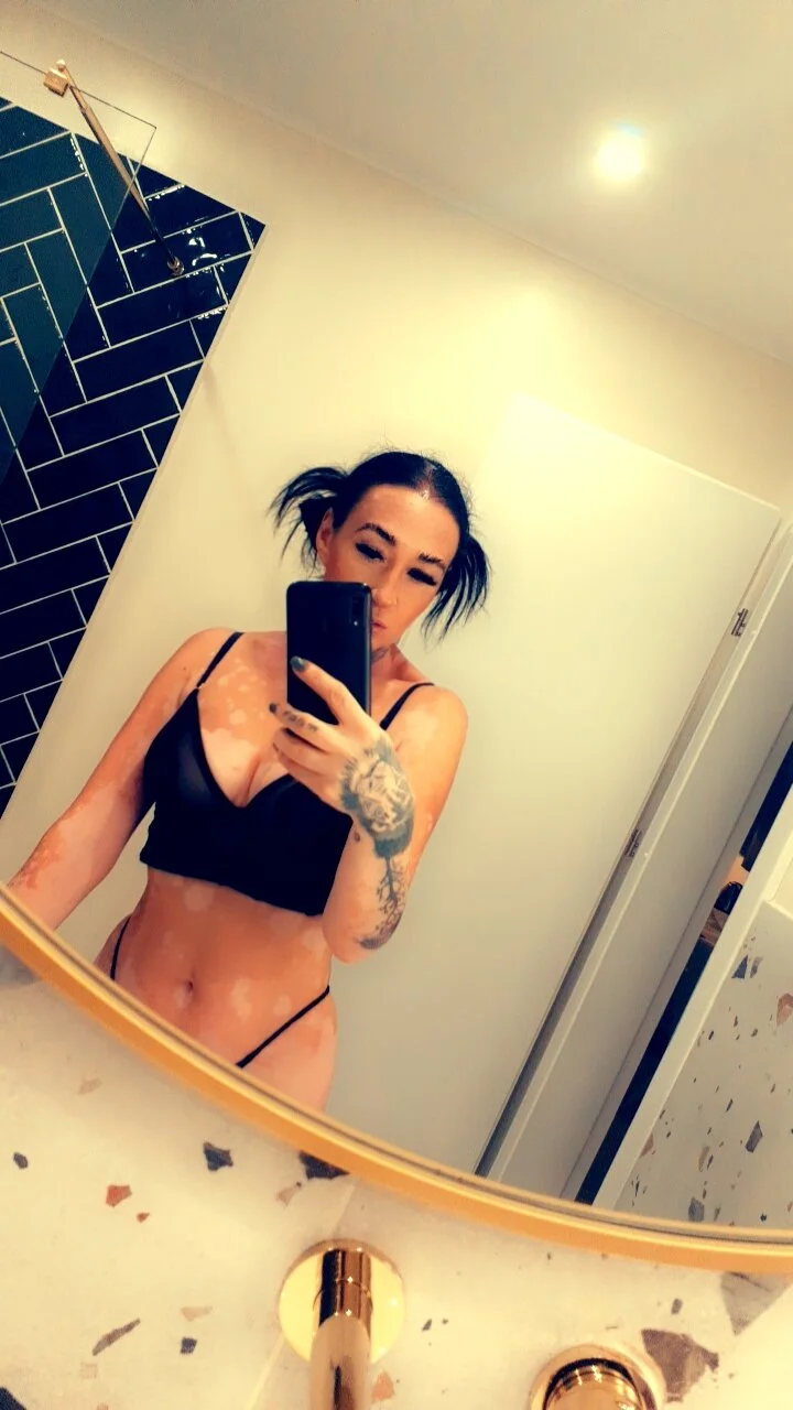 XXX Porn Photo of Nude Rayanablackandwhite 2