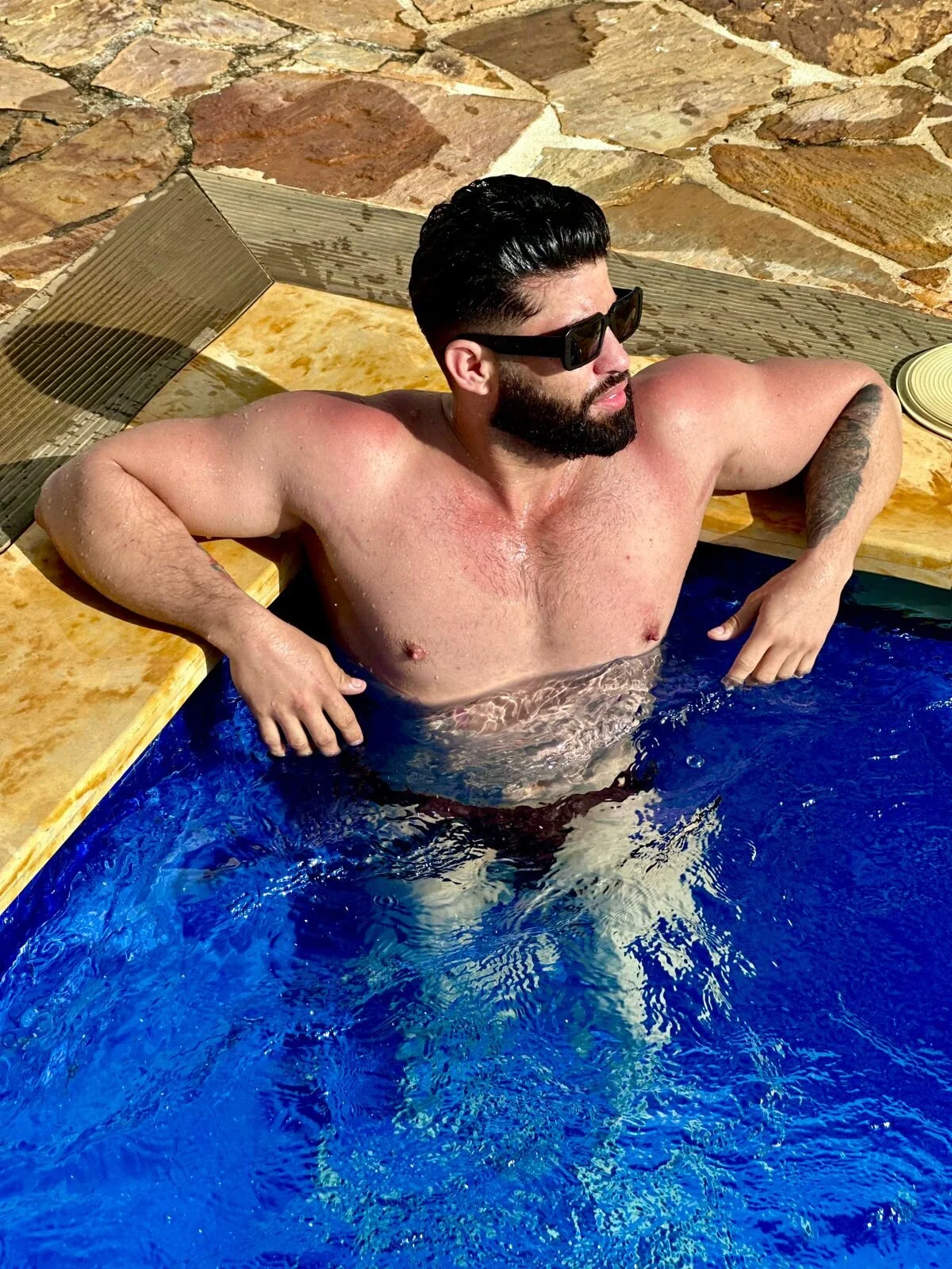 XXX Porn Photo of Nude RikyAaron 5