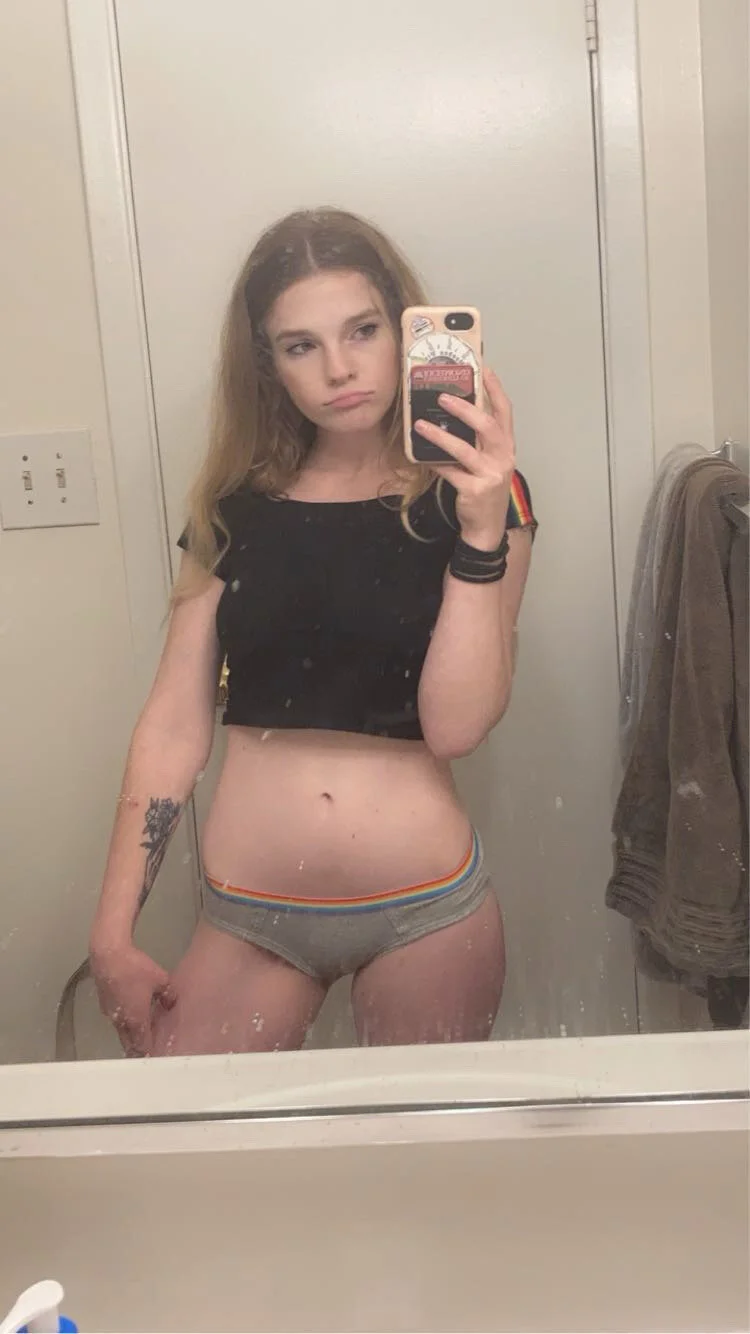 XXX Porn Photo of Nude Olli-pop 3
