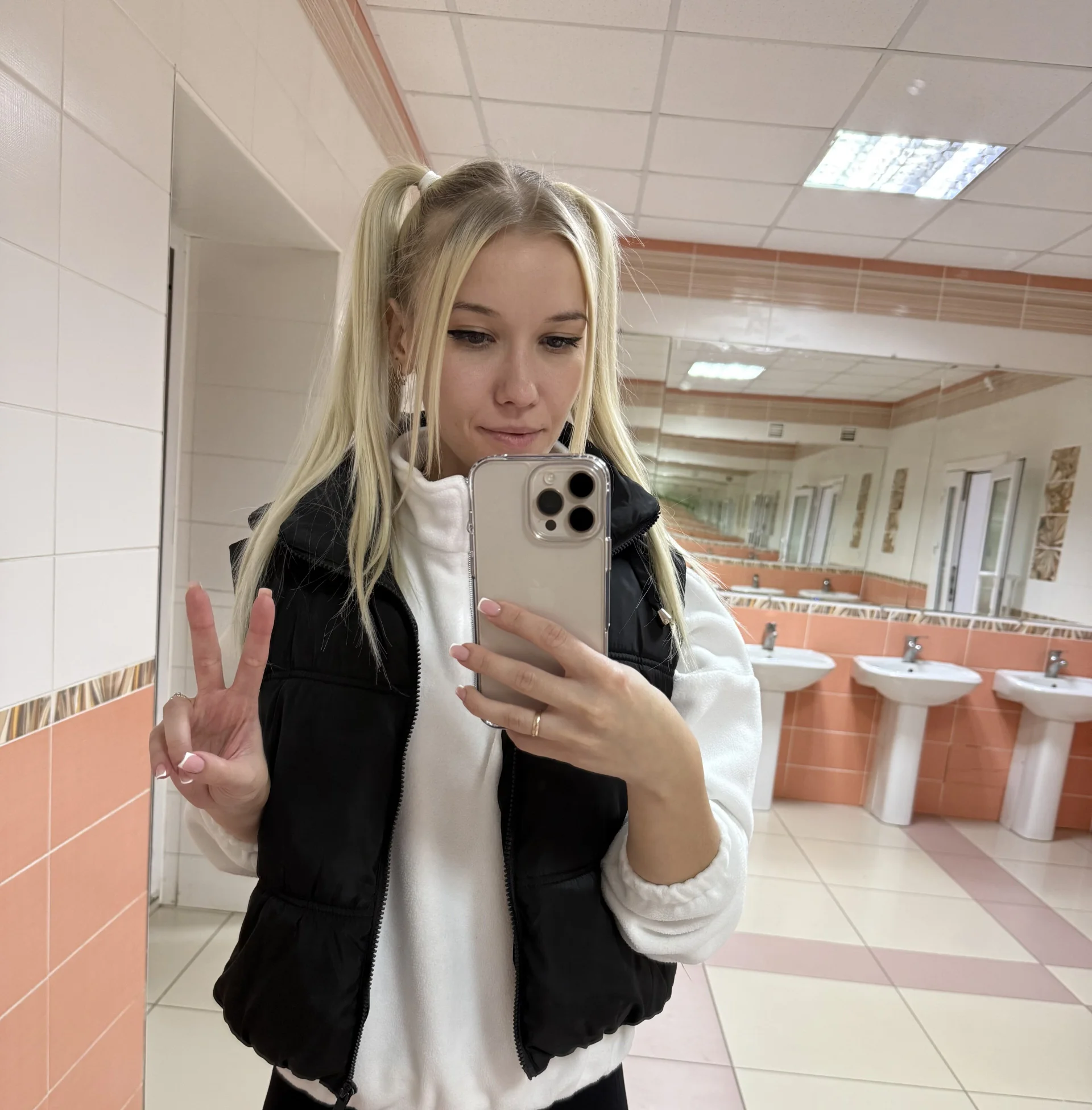 XXX Porn Photo of Nude NaomiHita 20