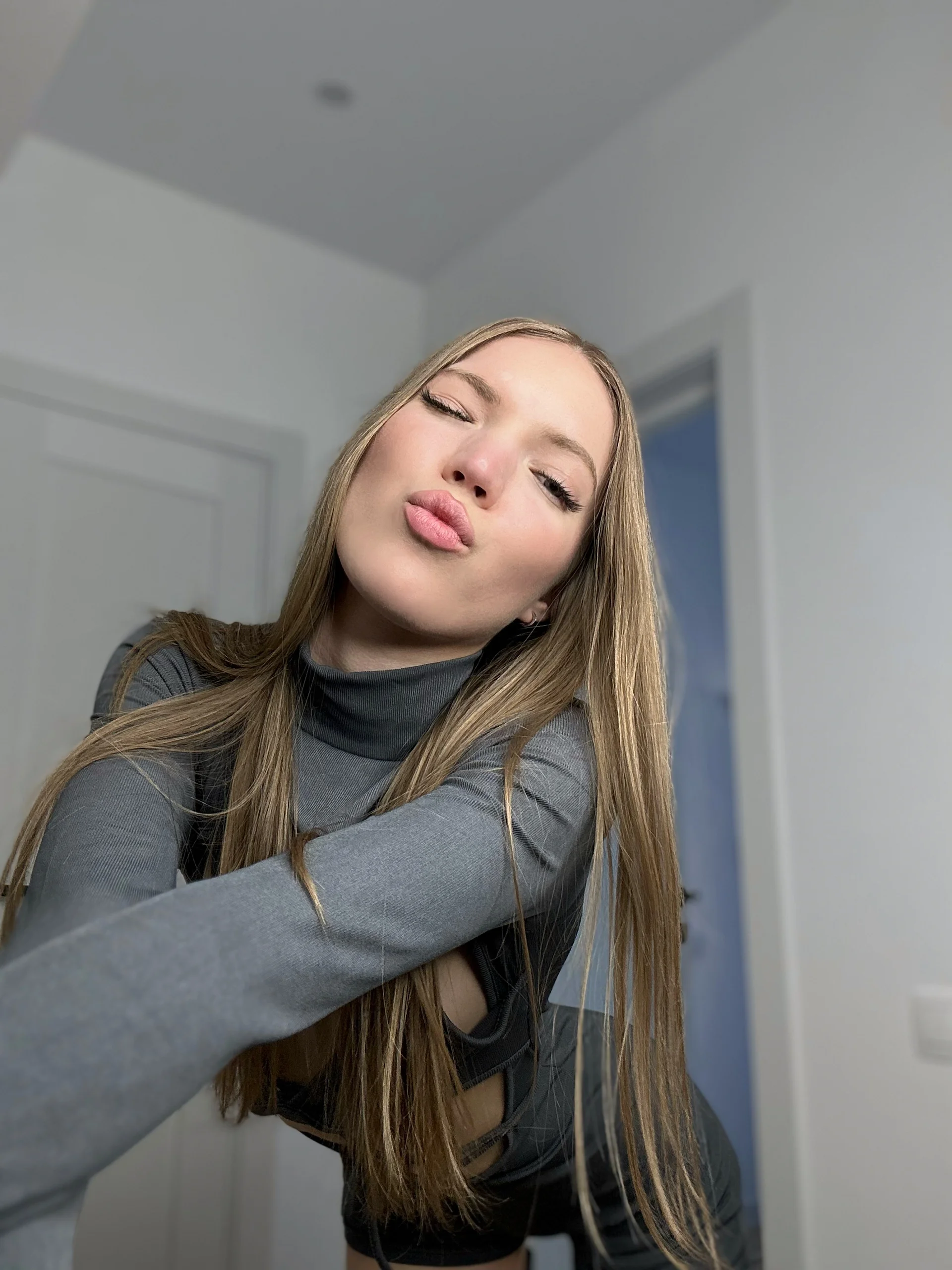 XXX Porn Photo of Nude alittlestarrr 17