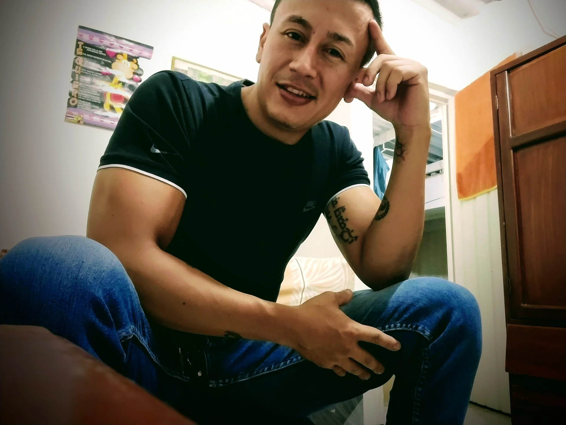 XXX Porn Photo of Nude andresbigcock9 4