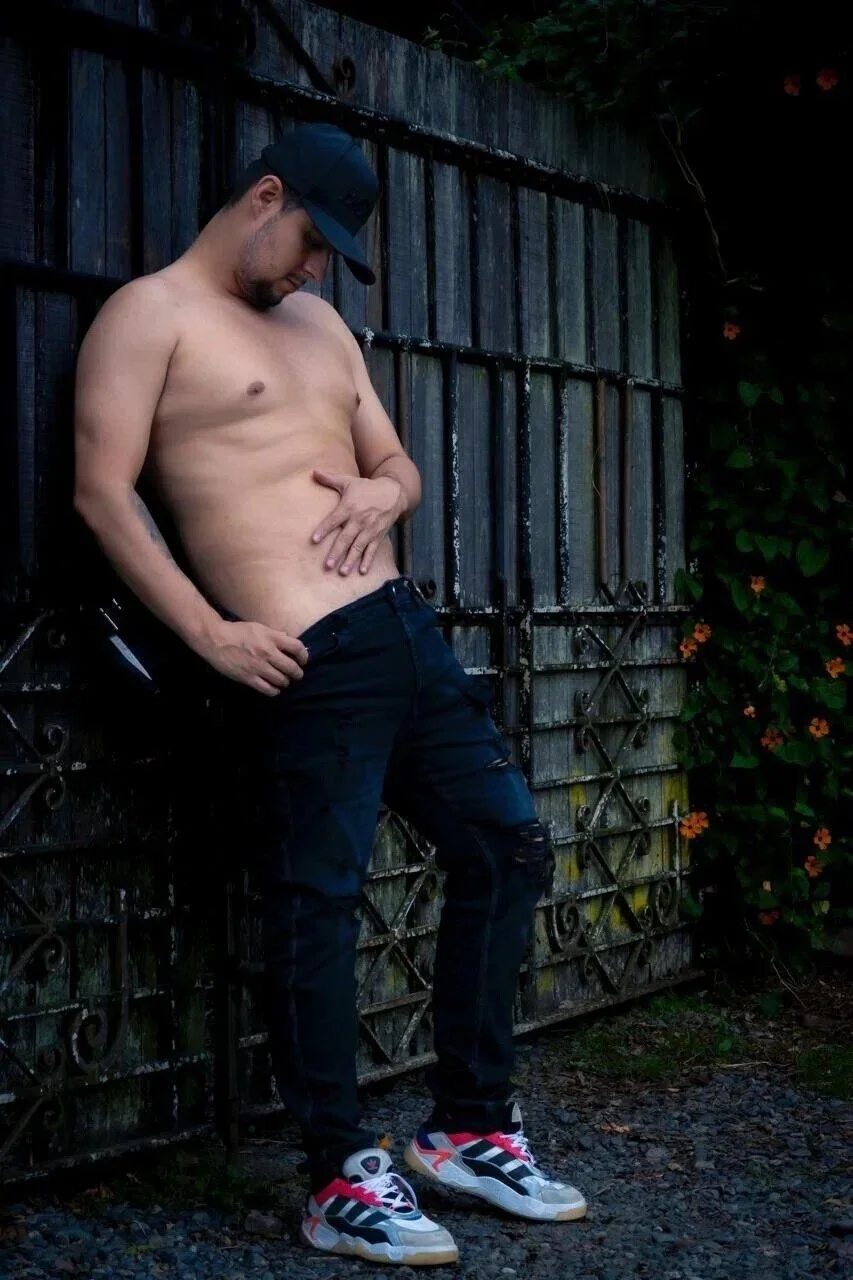 XXX Porn Photo of Nude Ryan_evannss_ 4