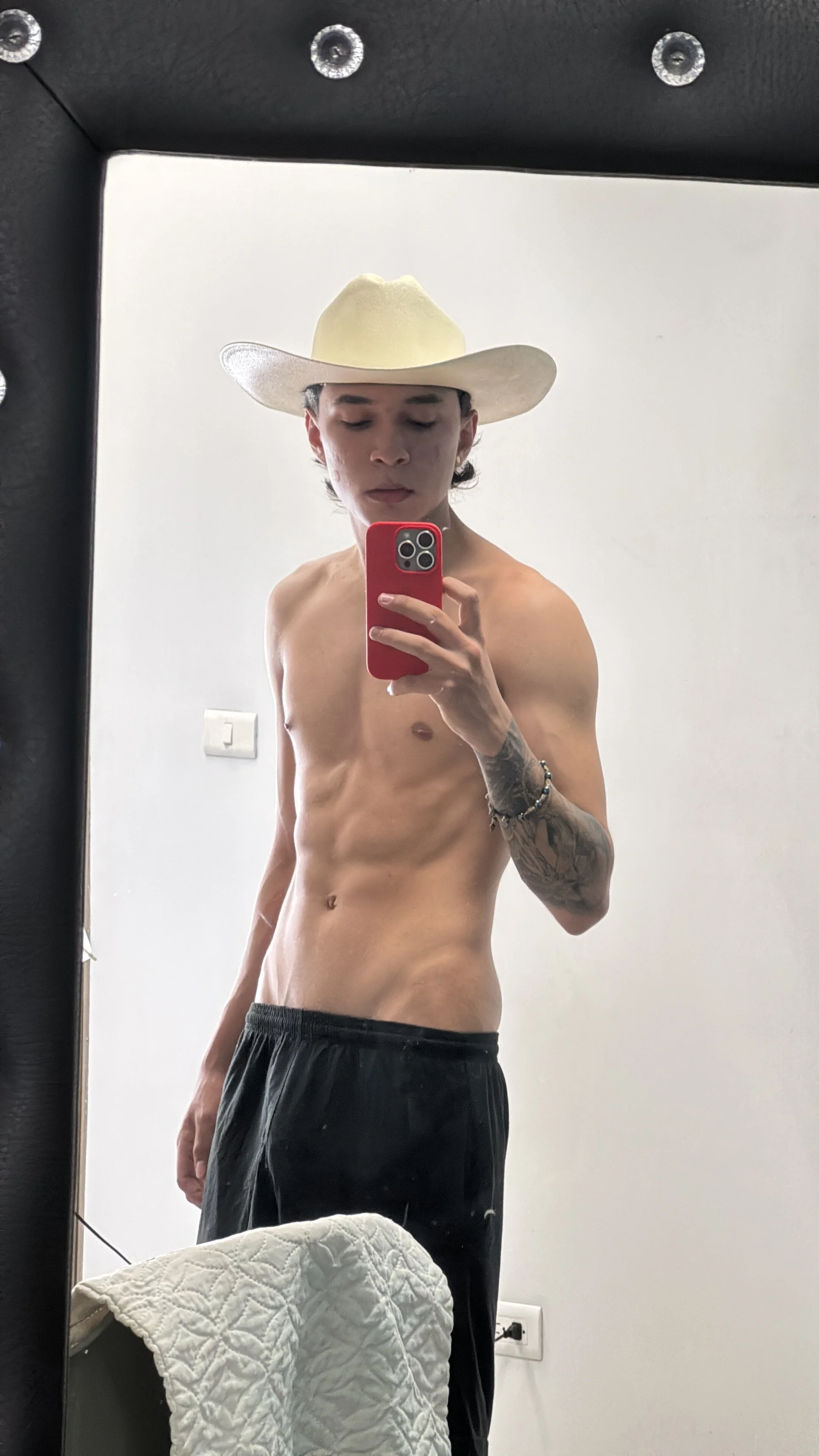 XXX Porn Photo of Nude Rhaegal_hot 32
