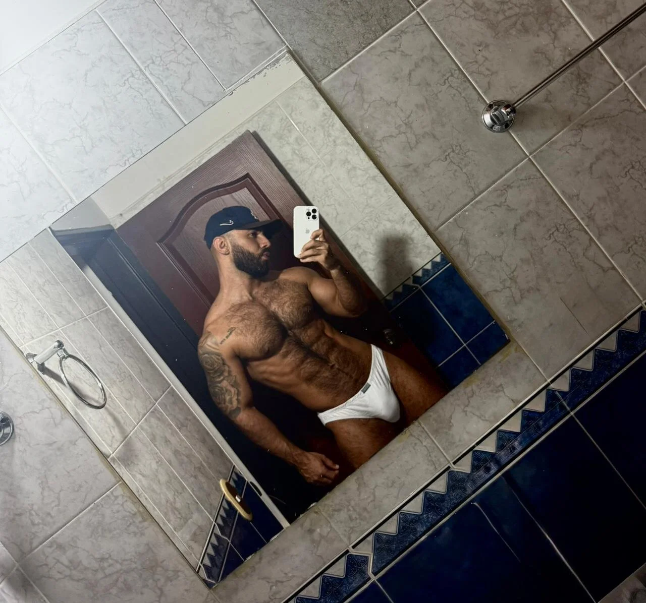 XXX Porn Photo of Nude tomy_scoot 8