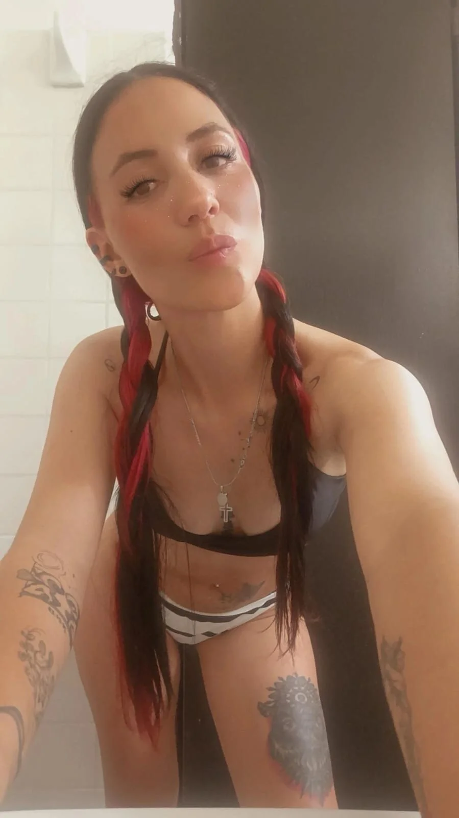 XXX Porn Photo of Nude anny_roberts 1