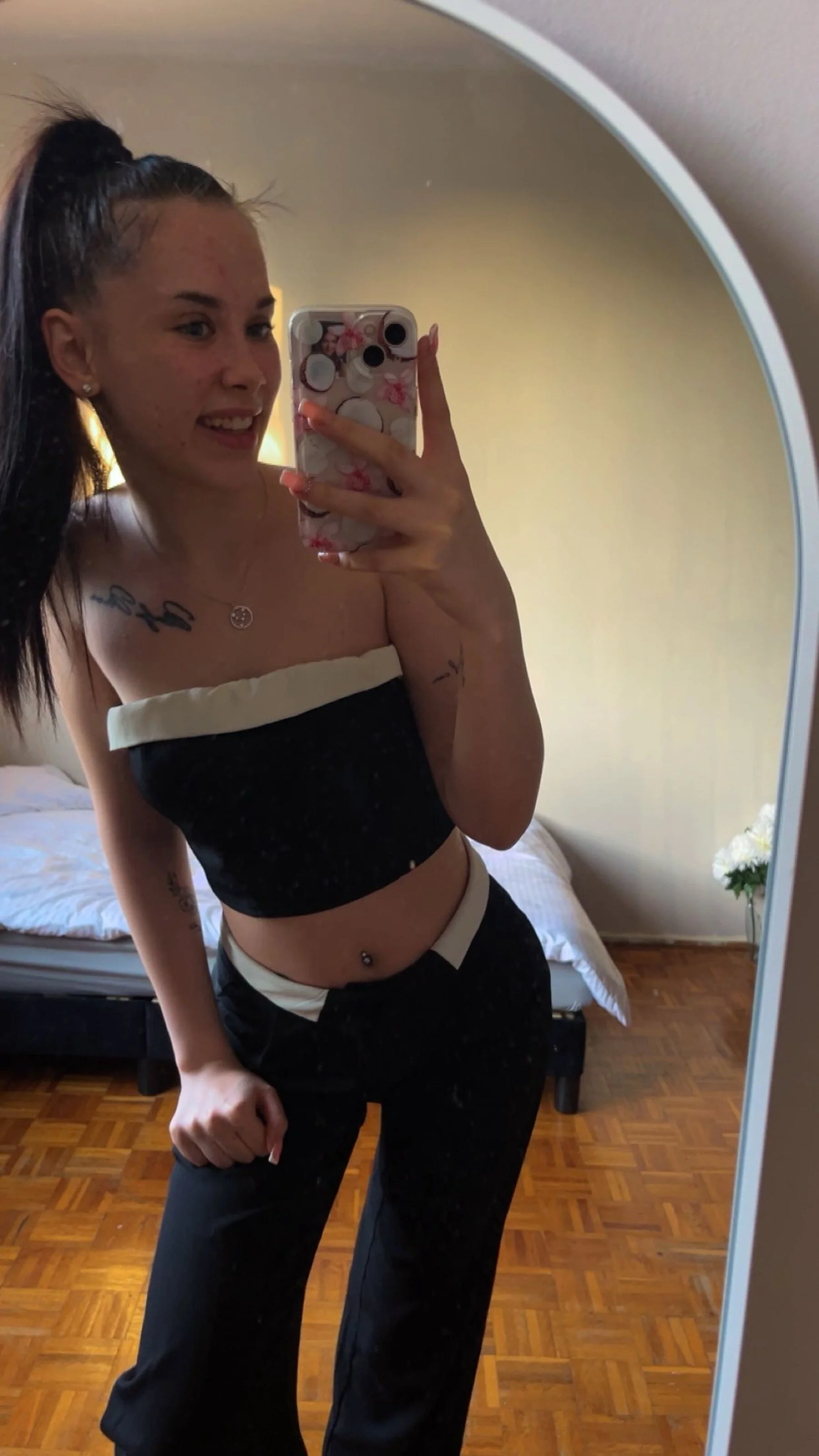 XXX Porn Photo of Nude MagenRain 1