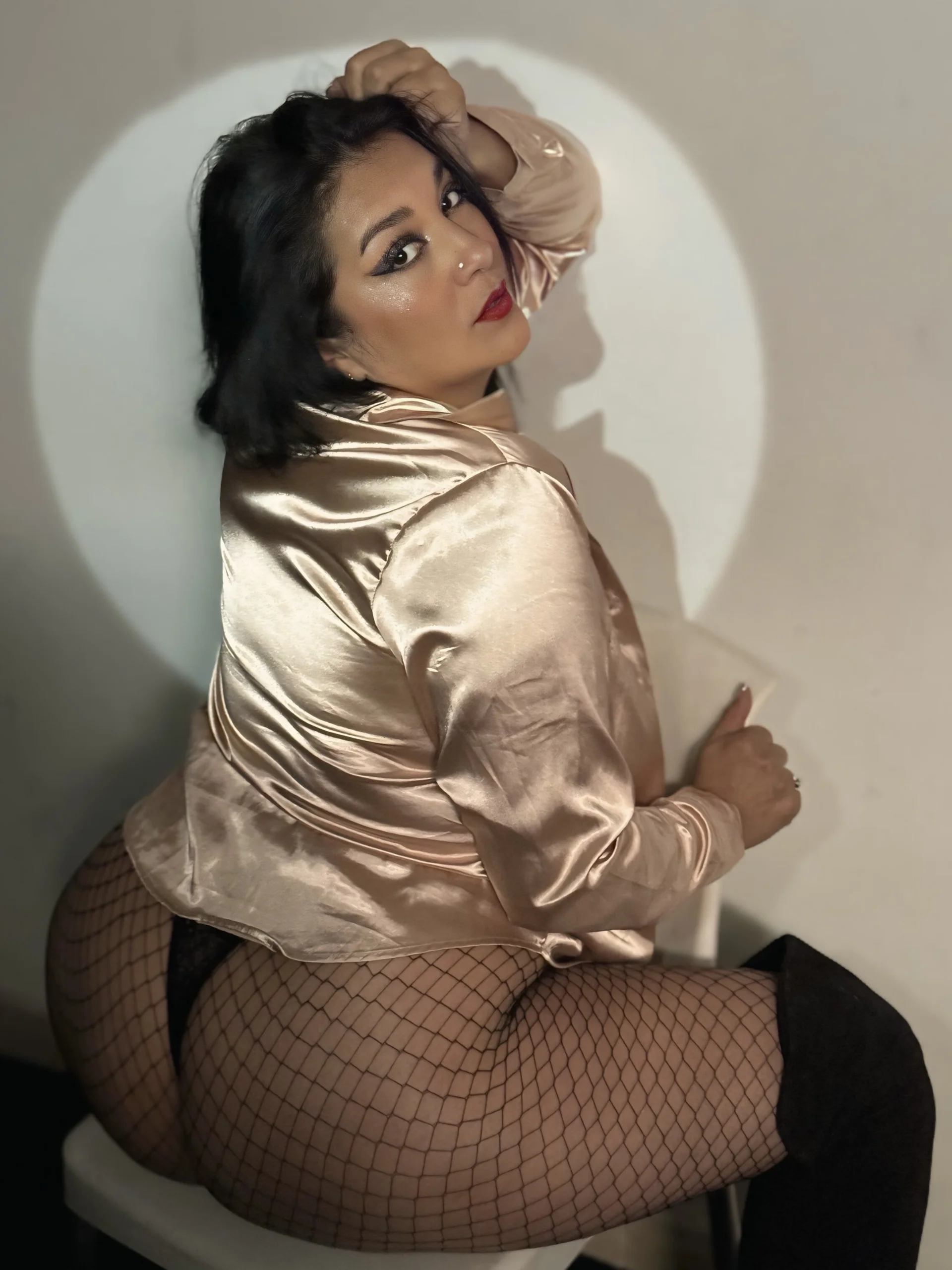 XXX Porn Photo of Nude selena_yourmilf 5
