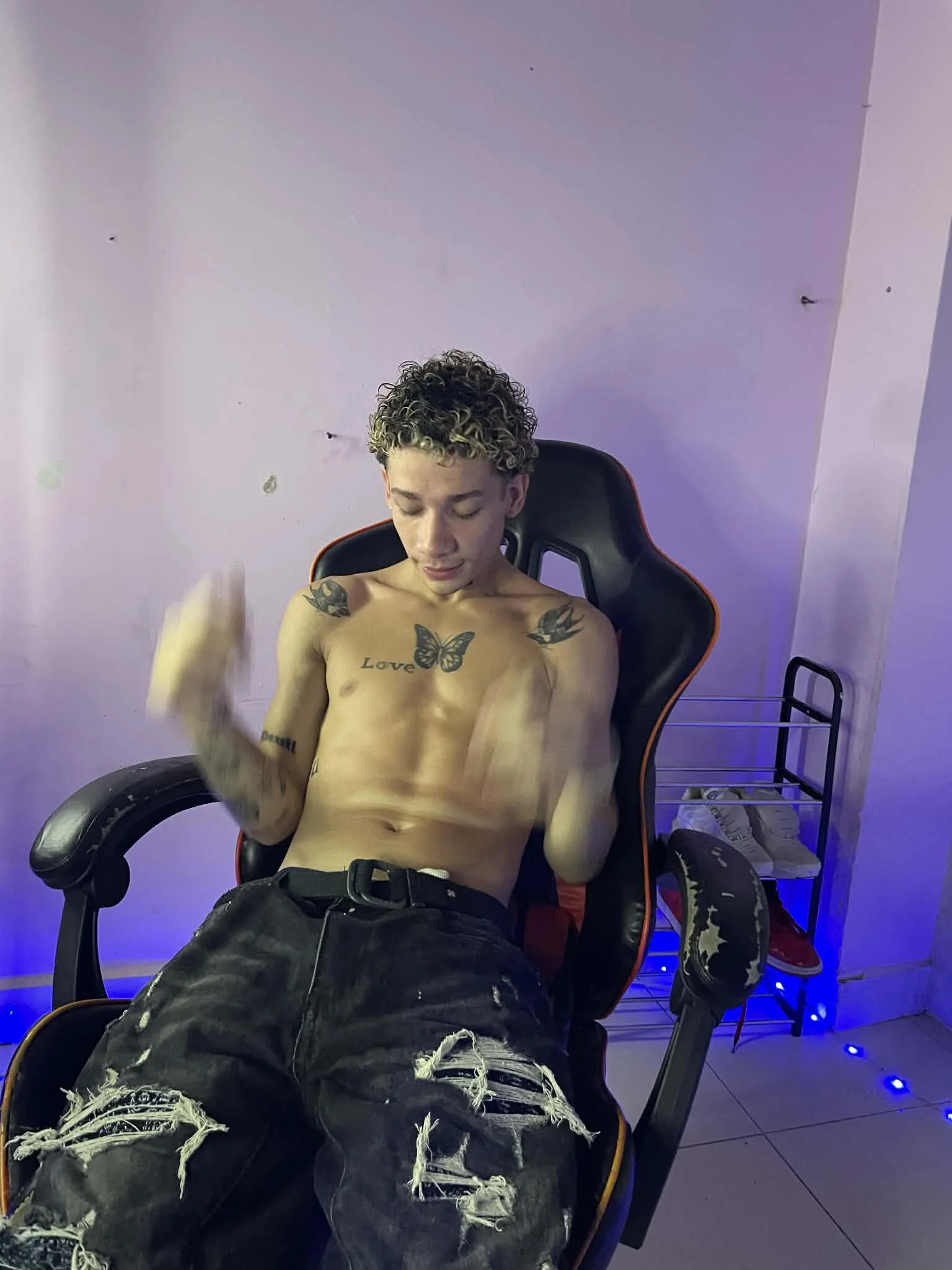 XXX Porn Photo of Nude mateodeamjo 300