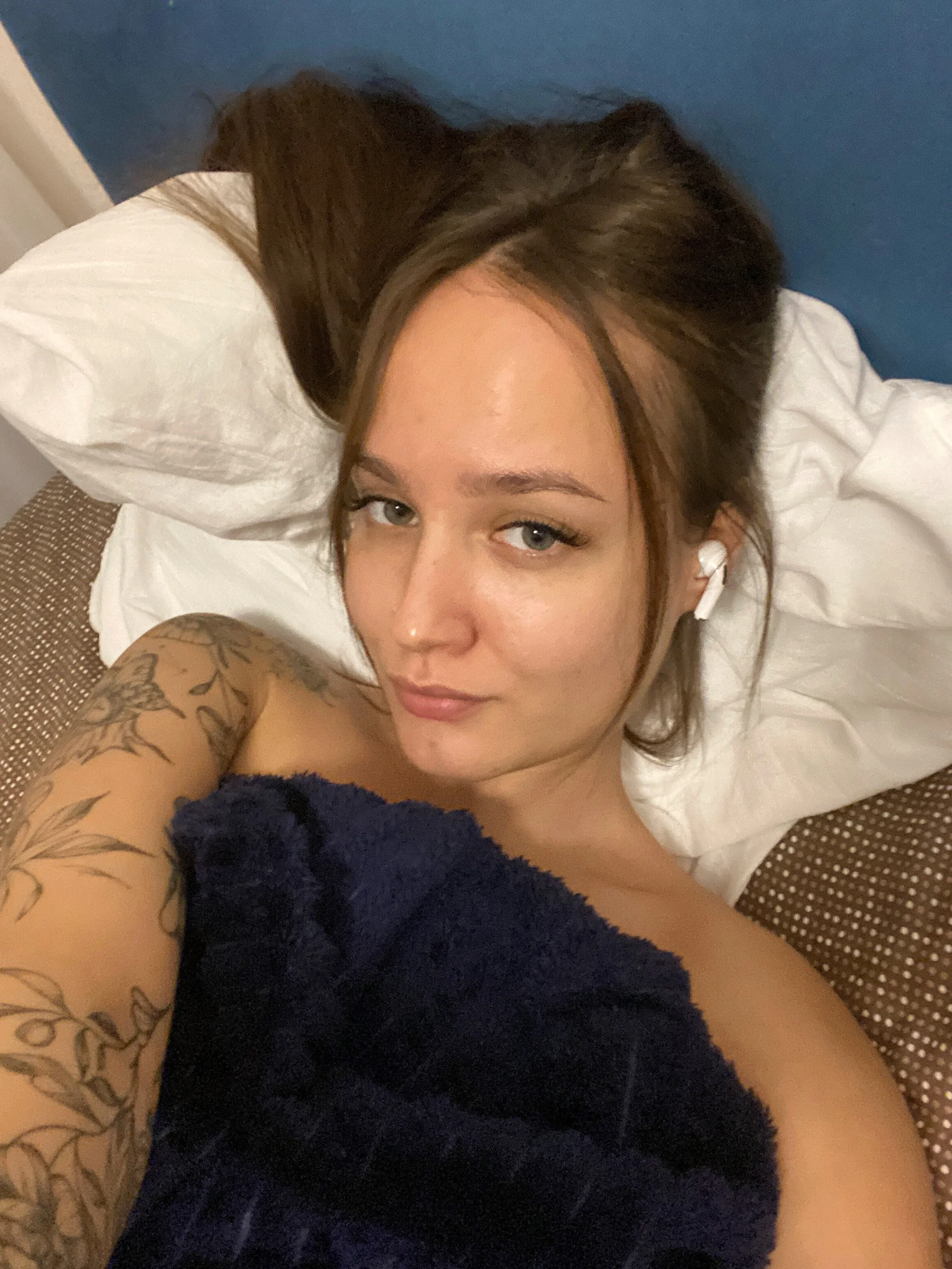 XXX Porn Photo of Nude milkyWeyy 16