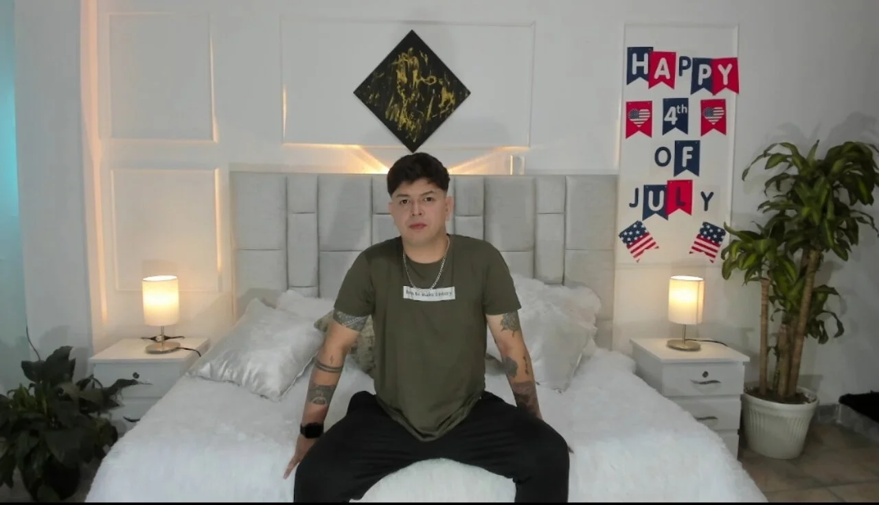 XXX Porn Photo of Nude braydam_davon11 2