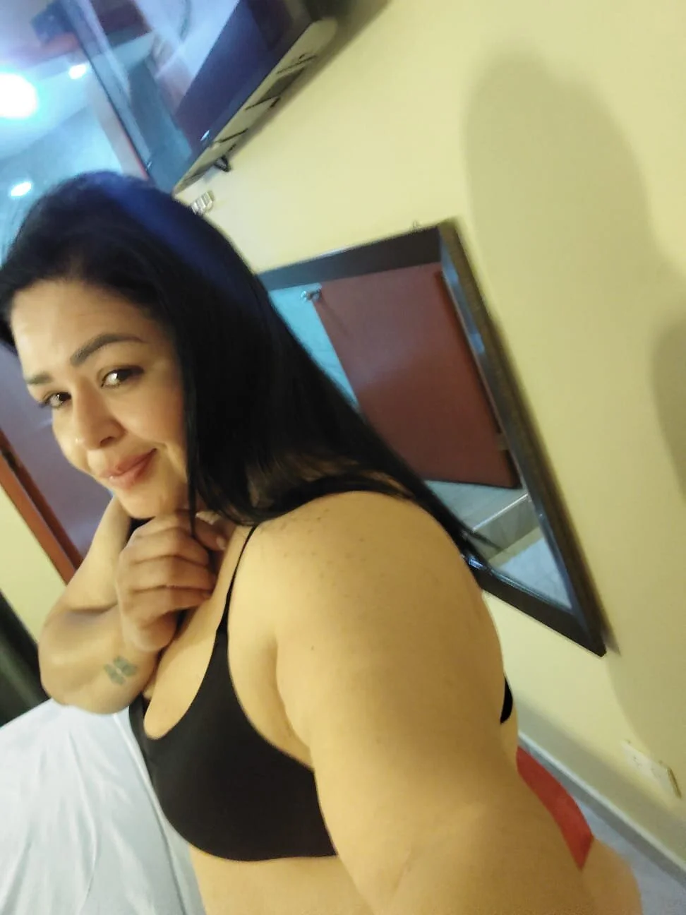 XXX Porn Photo of Nude Camilaxxo 3