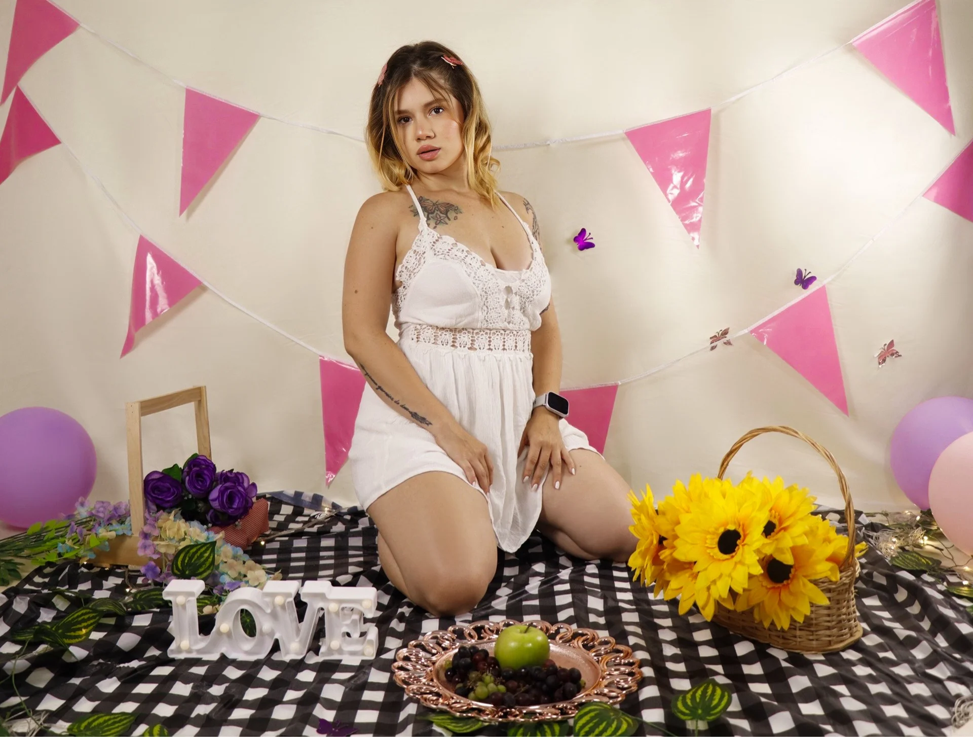XXX Porn Photo of Nude SweetMichel_ 19