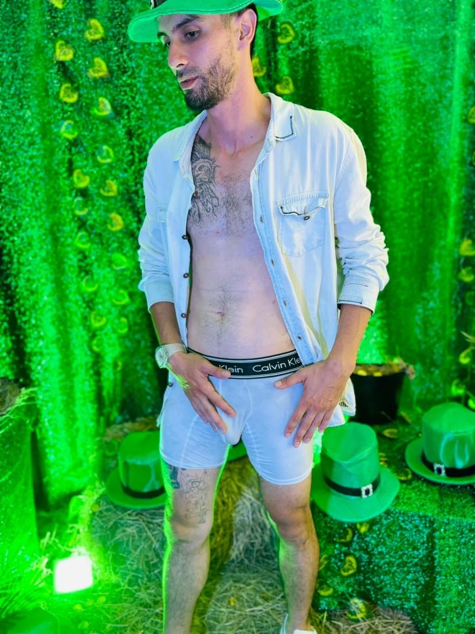 XXX Porn Photo of Nude KingOfTemptation 25