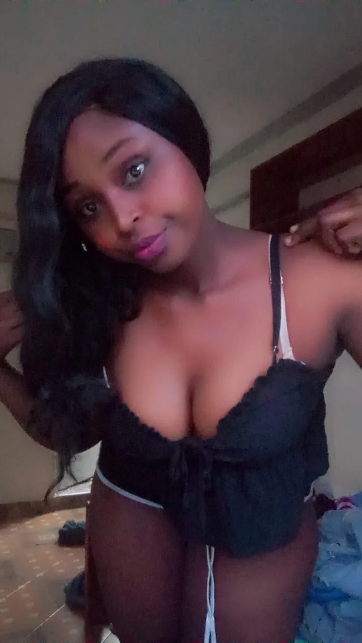 XXX Porn Photo of Nude Princess_bluee 4