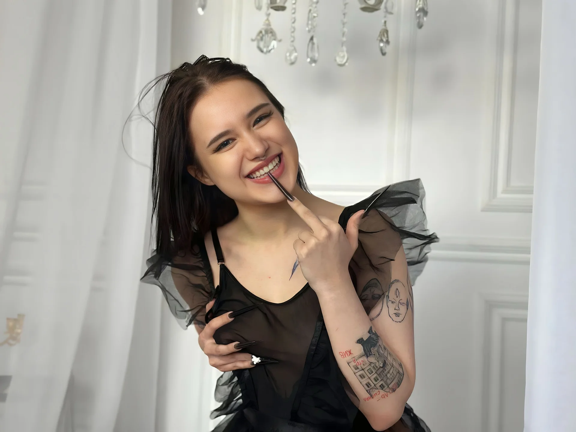 XXX Porn Photo of Nude CarolineTenders 4