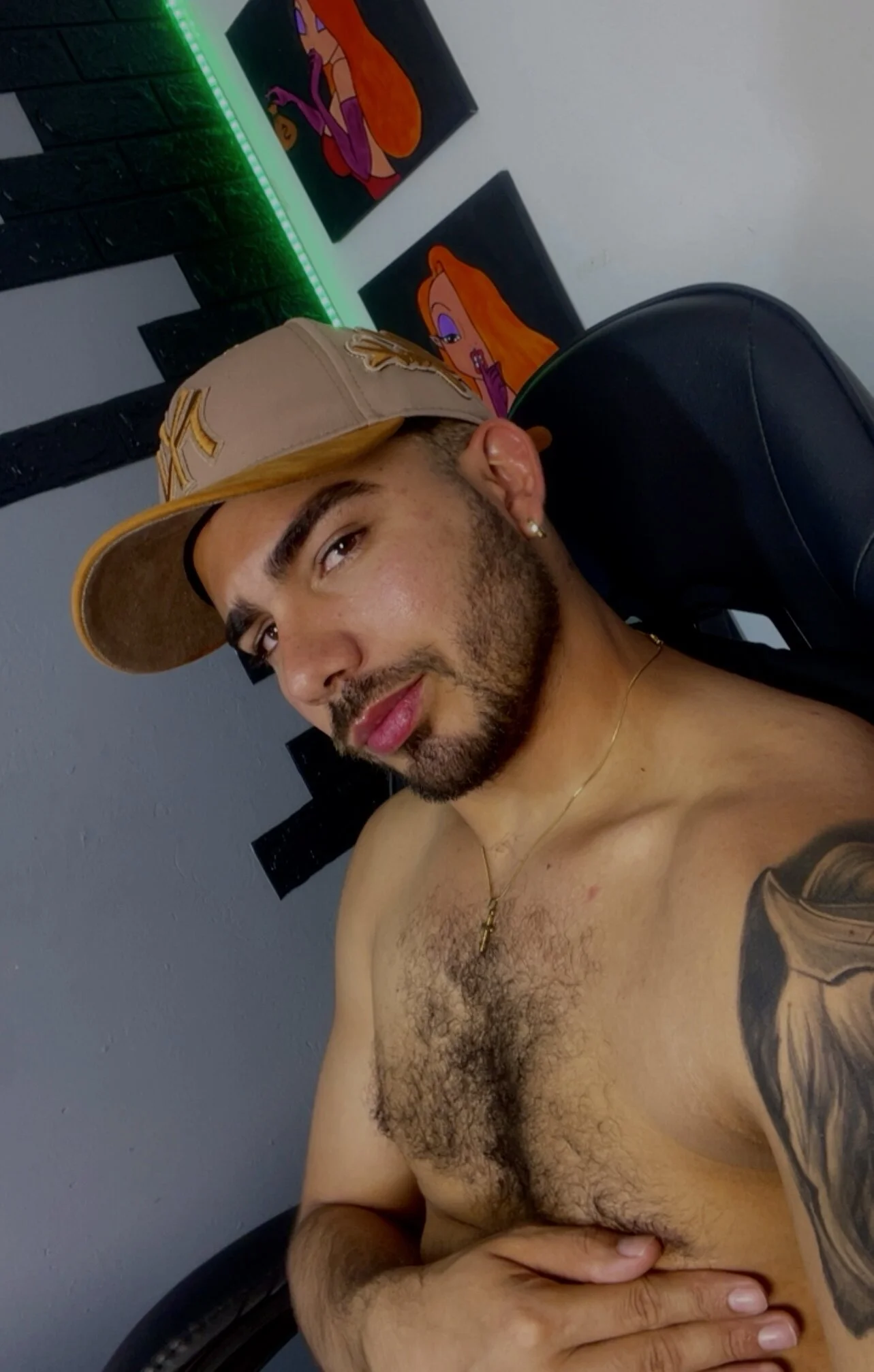 XXX Porn Photo of Nude adamhairy 141