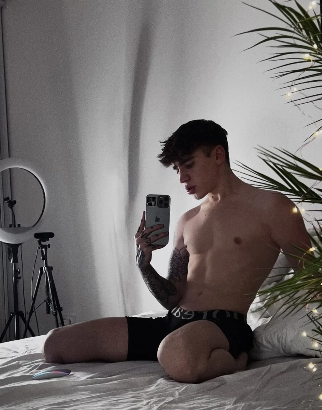 XXX Porn Photo of Nude Evan__White_ 2