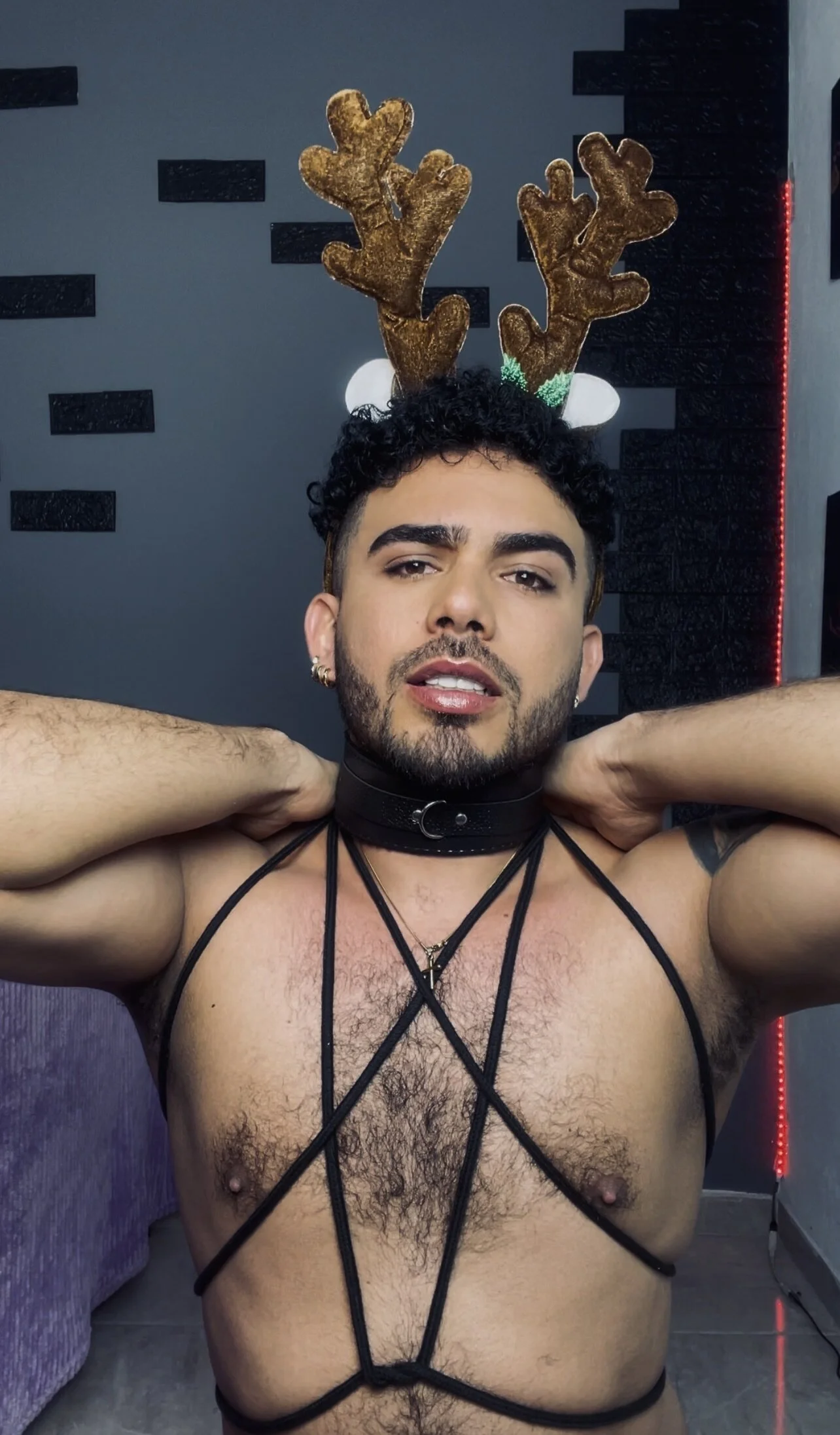 XXX Porn Photo of Nude adamhairy 111