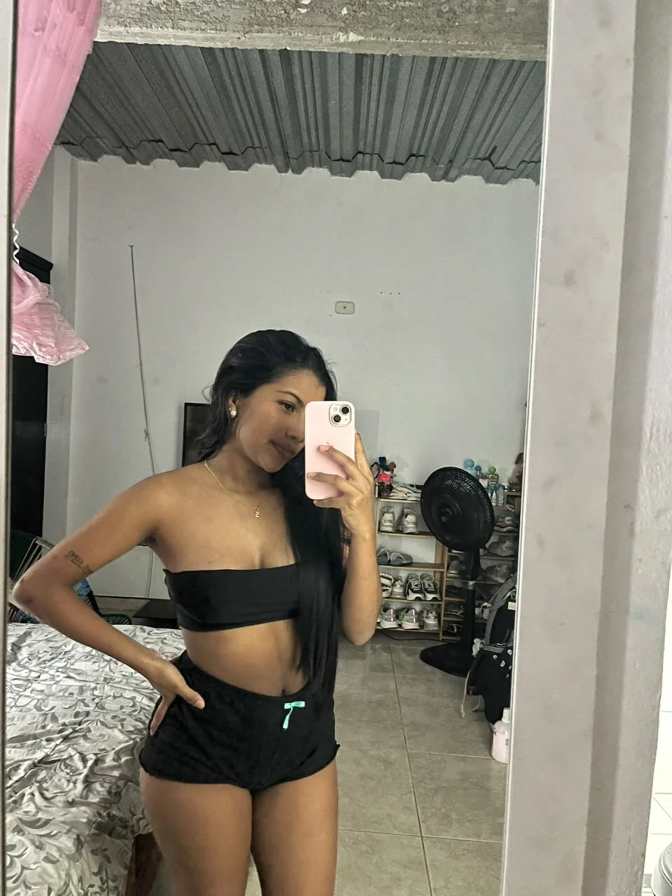 XXX Porn Photo of Nude sara18noir 8