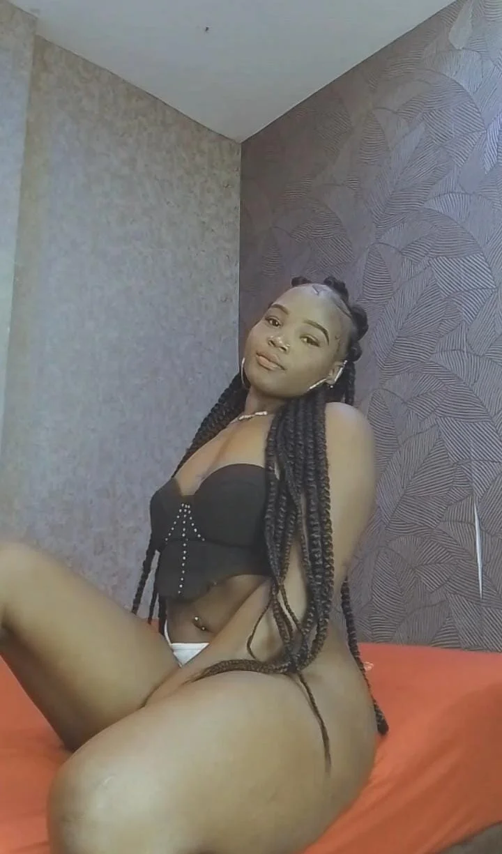 XXX Porn Photo of Nude IrisHerrera_ 14