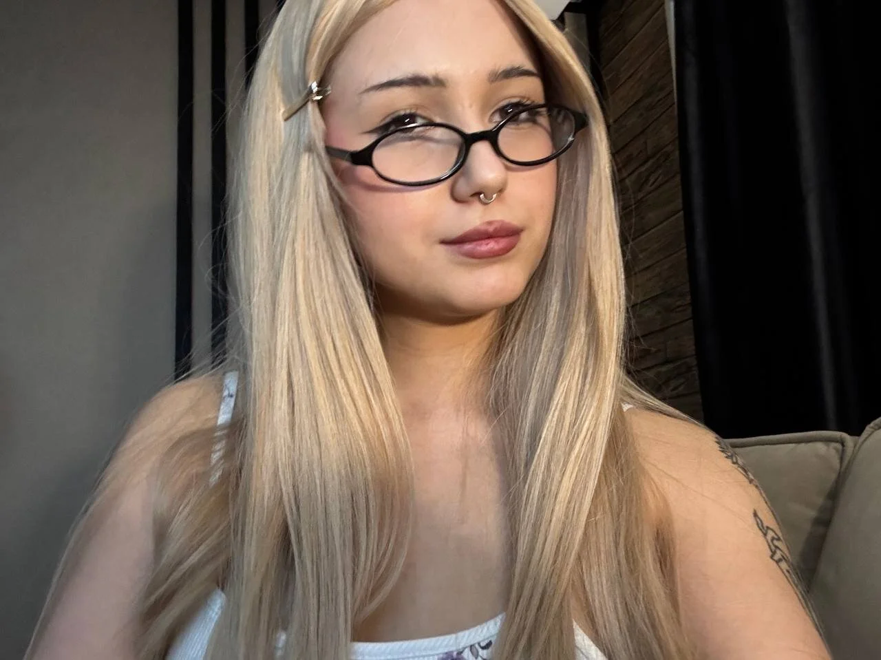 XXX Porn Photo of Nude KatyaCharm 1