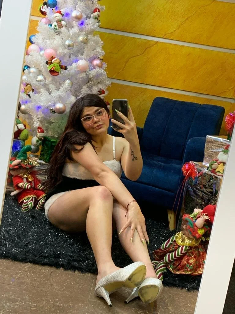 XXX Porn Photo of Nude dayis_butera 11