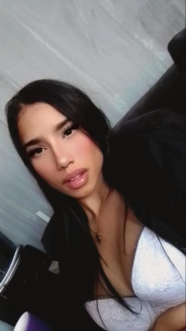 XXX Porn Photo of Nude Praga_Pink 1