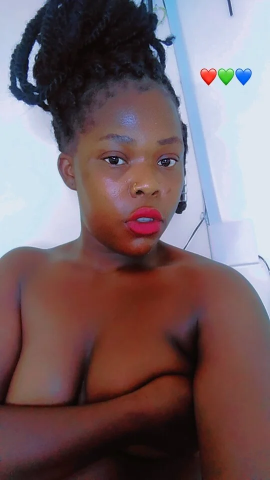 XXX Porn Photo of Nude Pretty_Tiana 1