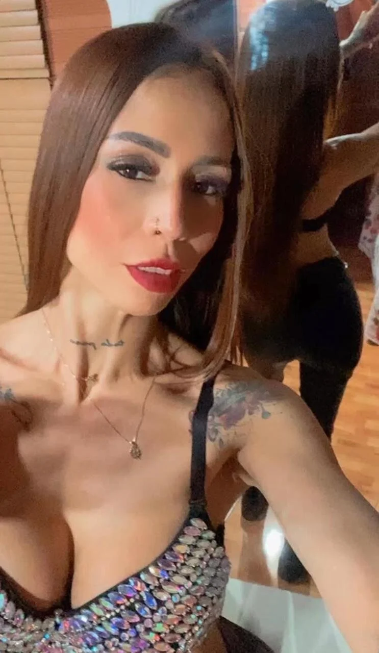 XXX Porn Photo of Nude zinnia_mosley 140