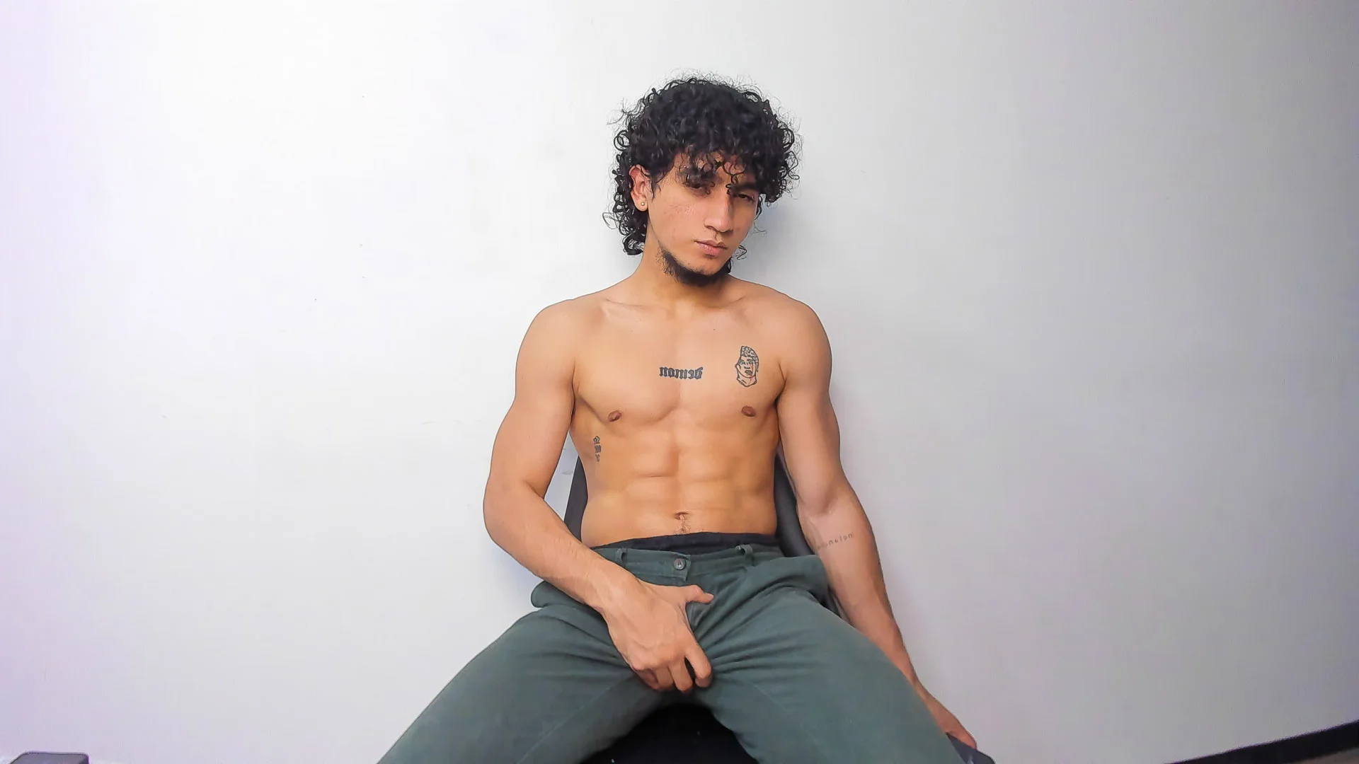 XXX Porn Photo of Nude JackesTaylor 2