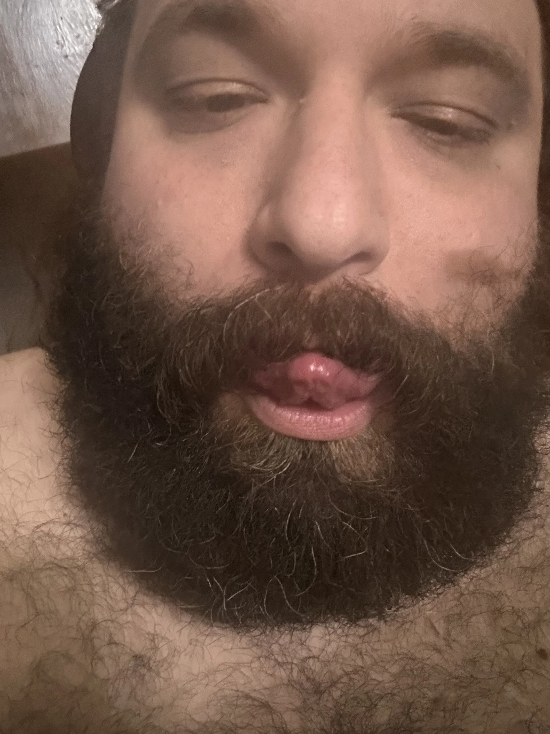 XXX Porn Photo of Nude hairyhulk 1